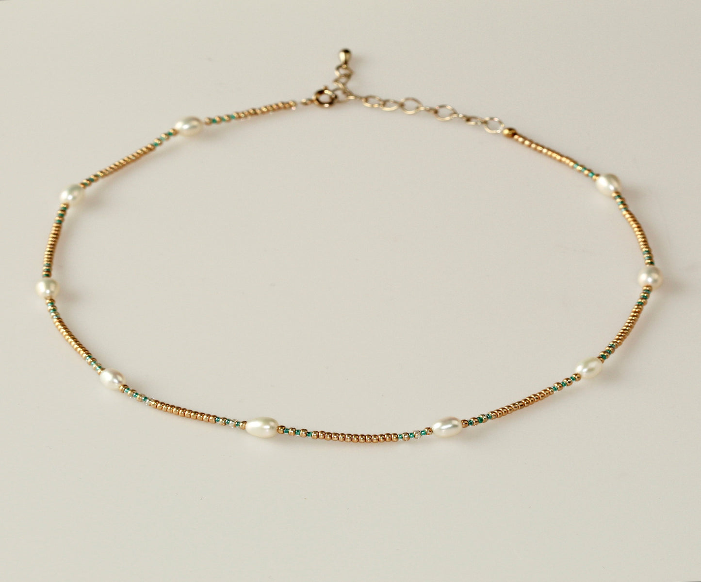 Izzy Pearl Choker