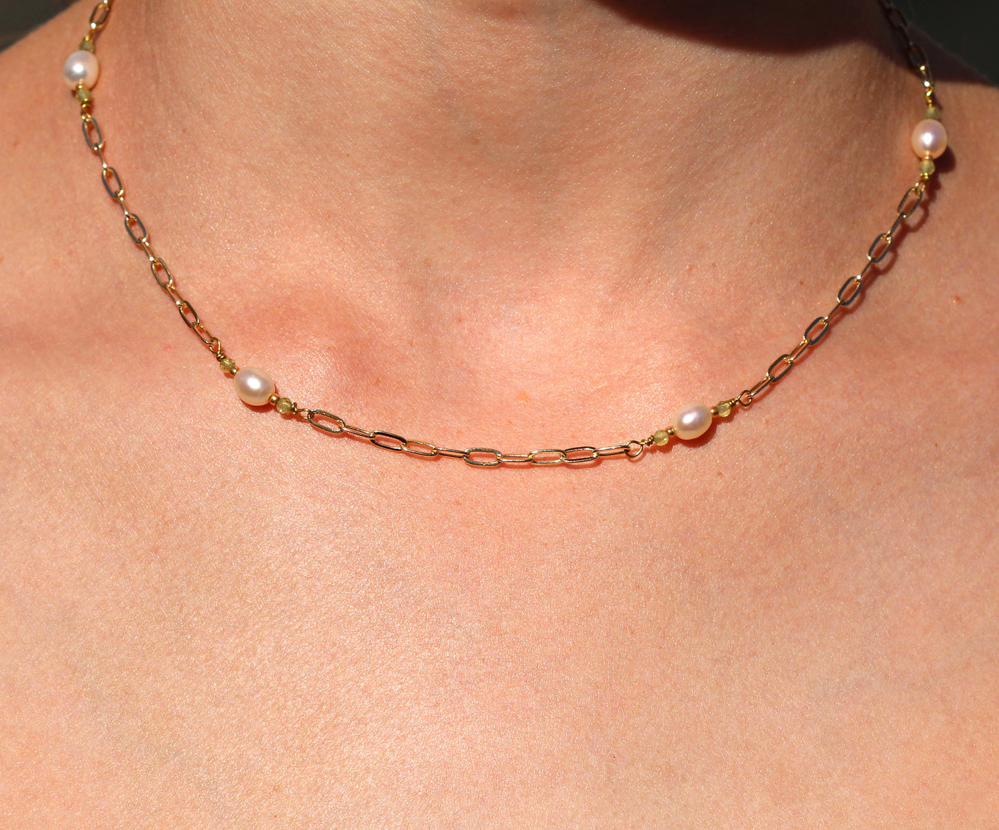 Bronte pearl choker