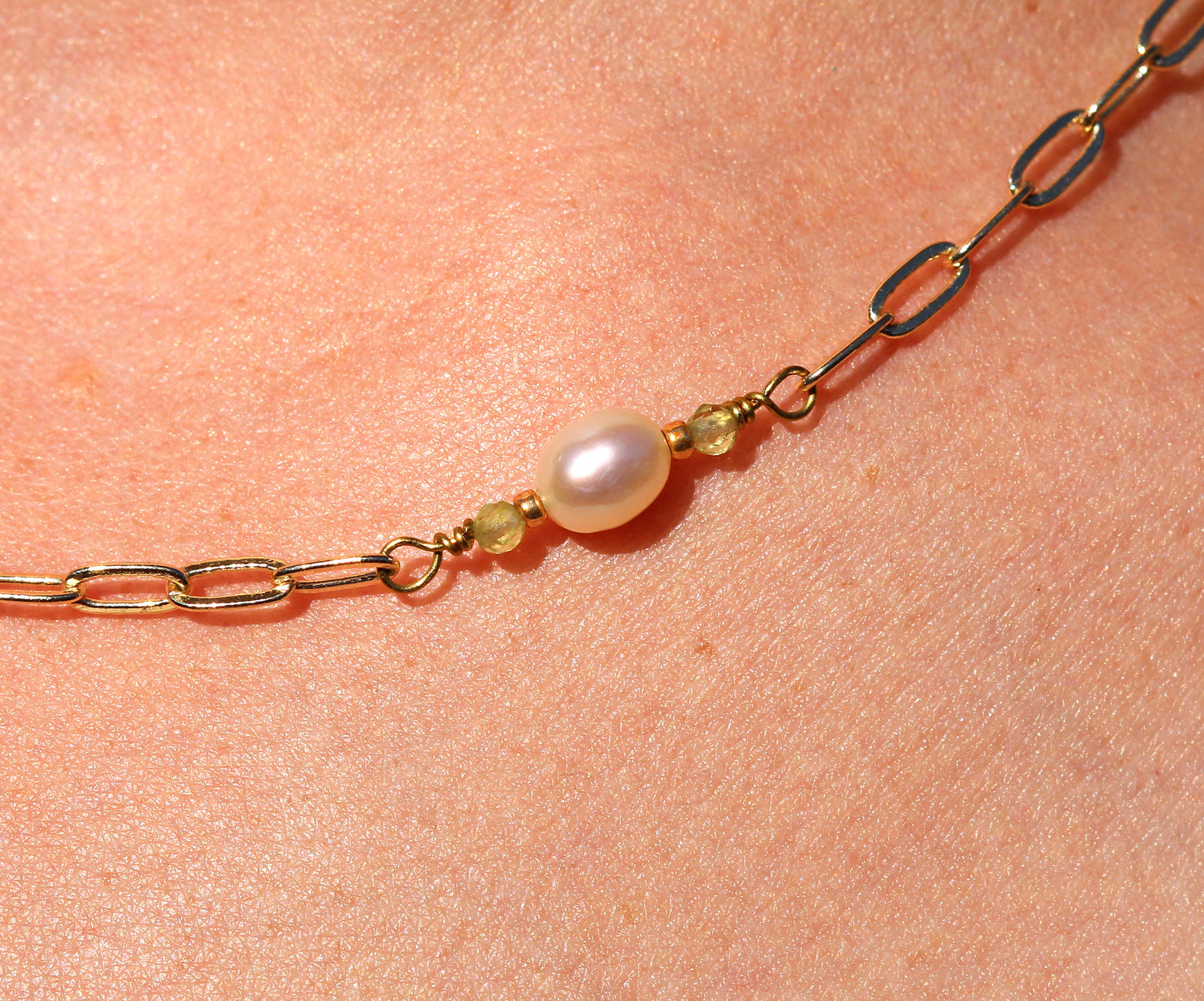 Bronte pearl choker