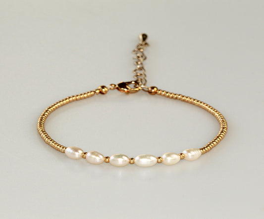 Eva Pearl Bracelet